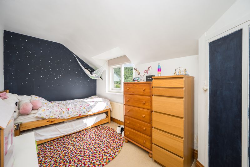 Bedroom- click for photo gallery